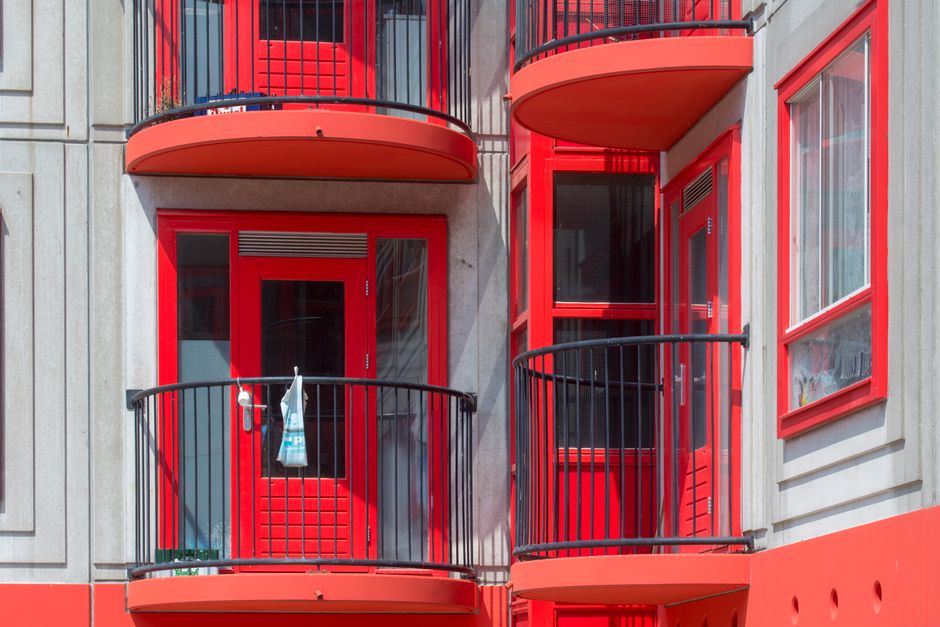 Plug-in Solar and Your Landlord: Getting Permission